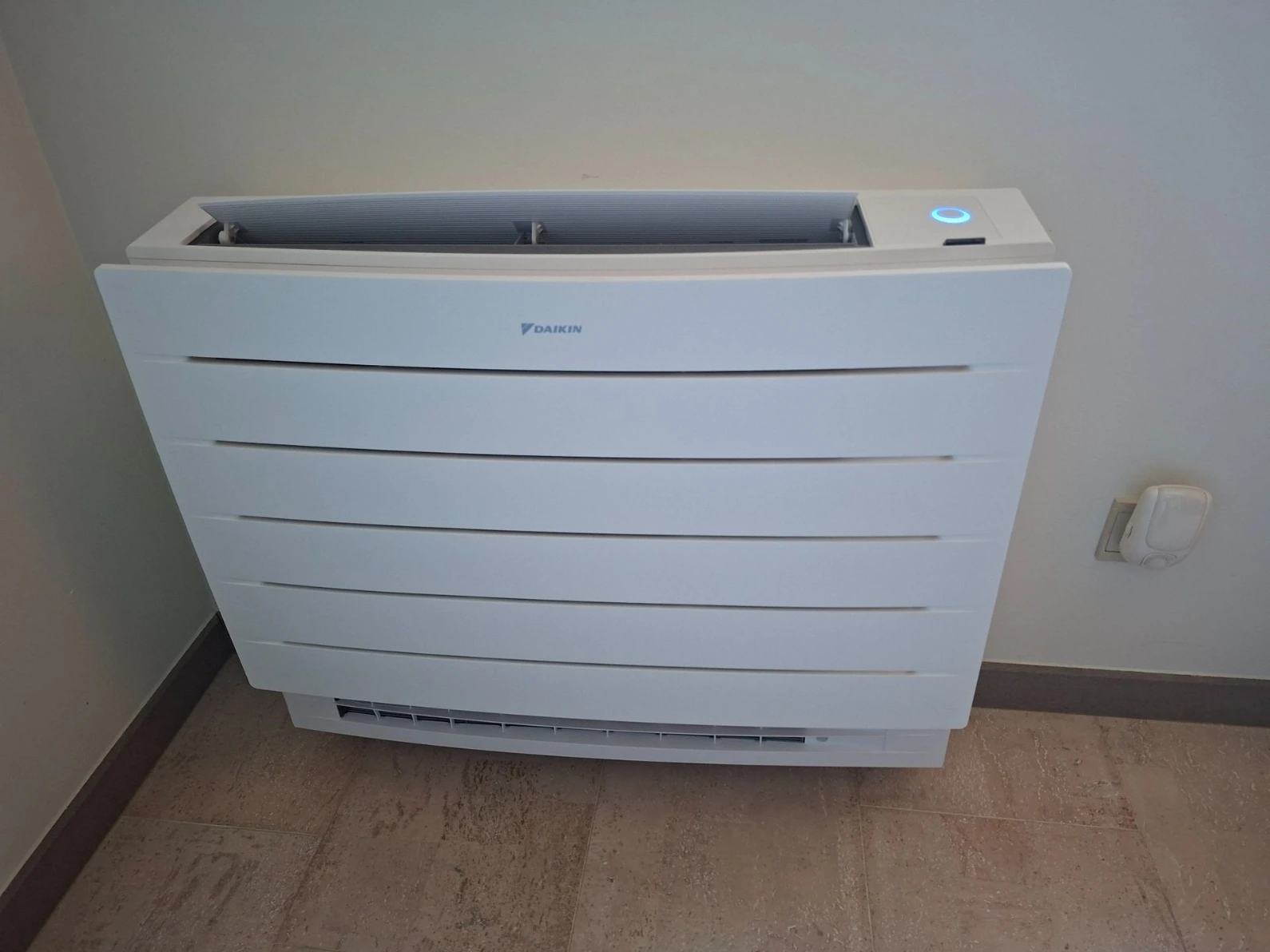Climatisation avec console au sol